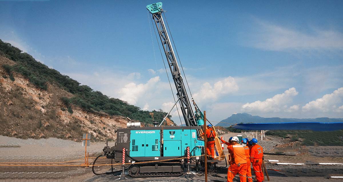 everdigm core drill rig_main00.jpg