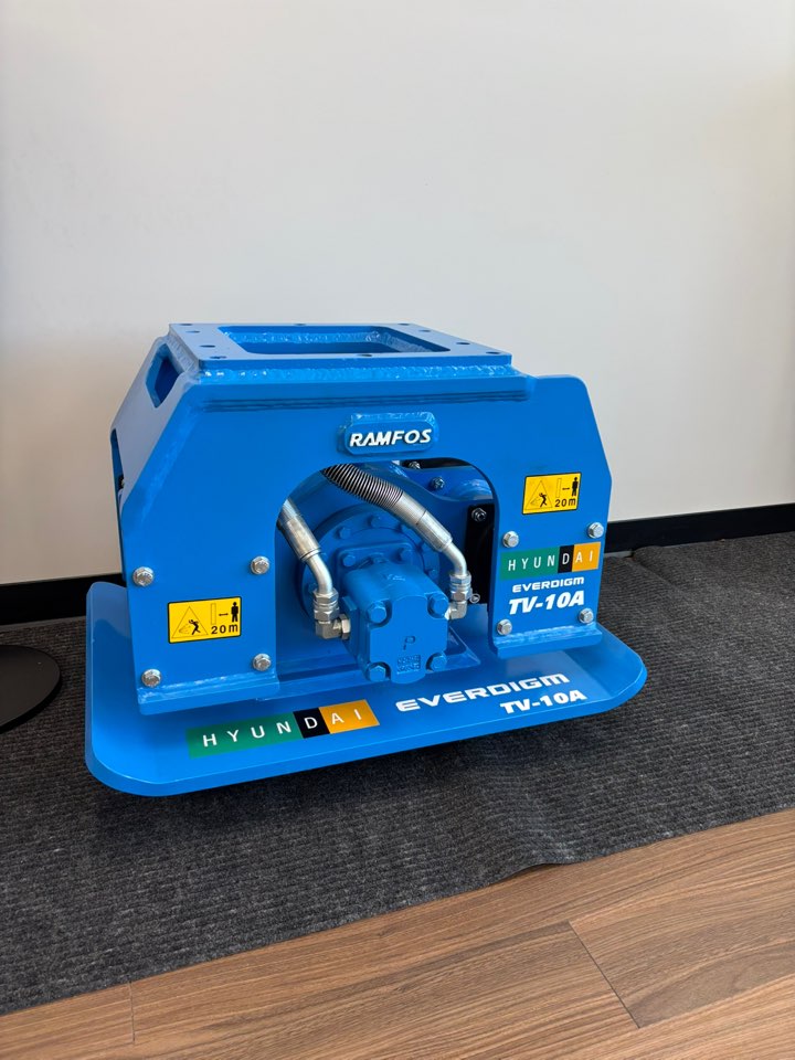 Plate Compactor.jpg